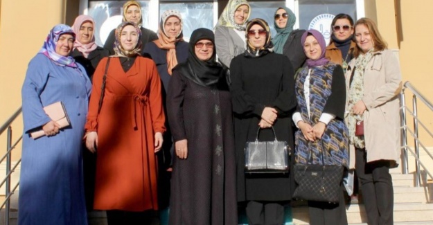 First Leydiler Huzur için buluştular
