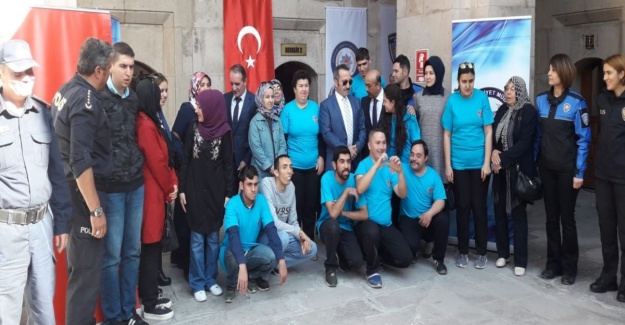 Özel gençlere ziyaret