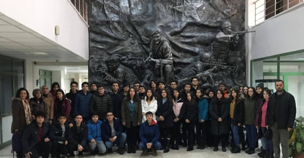 Lise öğrencilerinin ufku genişliyor