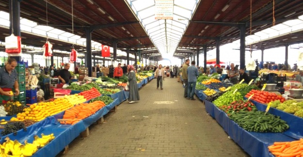 Semt pazarlarında fiyatlar el yakıyor