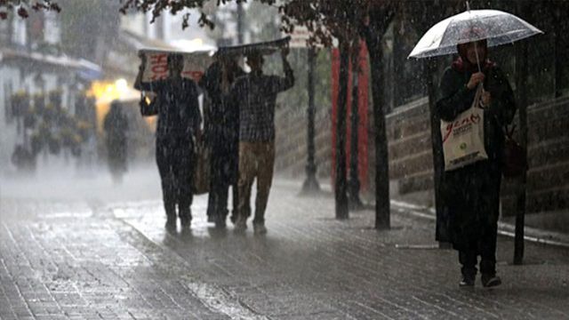 Meteoroloji'den 9 il için kuvvetli sağanak yağış uyarısı