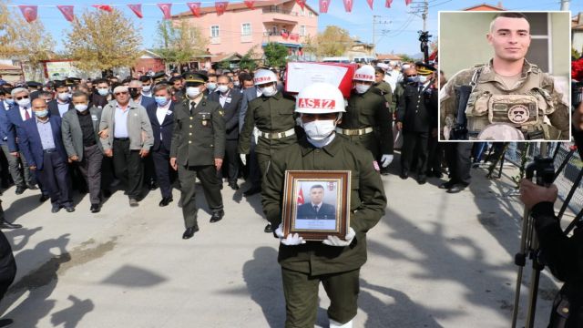 Aksaraylı şehidini son yolculuğuna uğurlandı