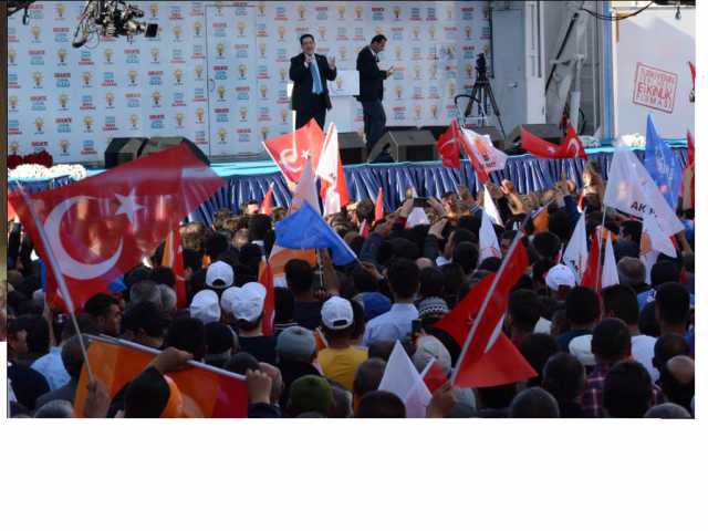 AK Parti Mitinginde On binlerce Kişi Başkan Yazgı&#39;yı Tezahüratla Karşıladı 
