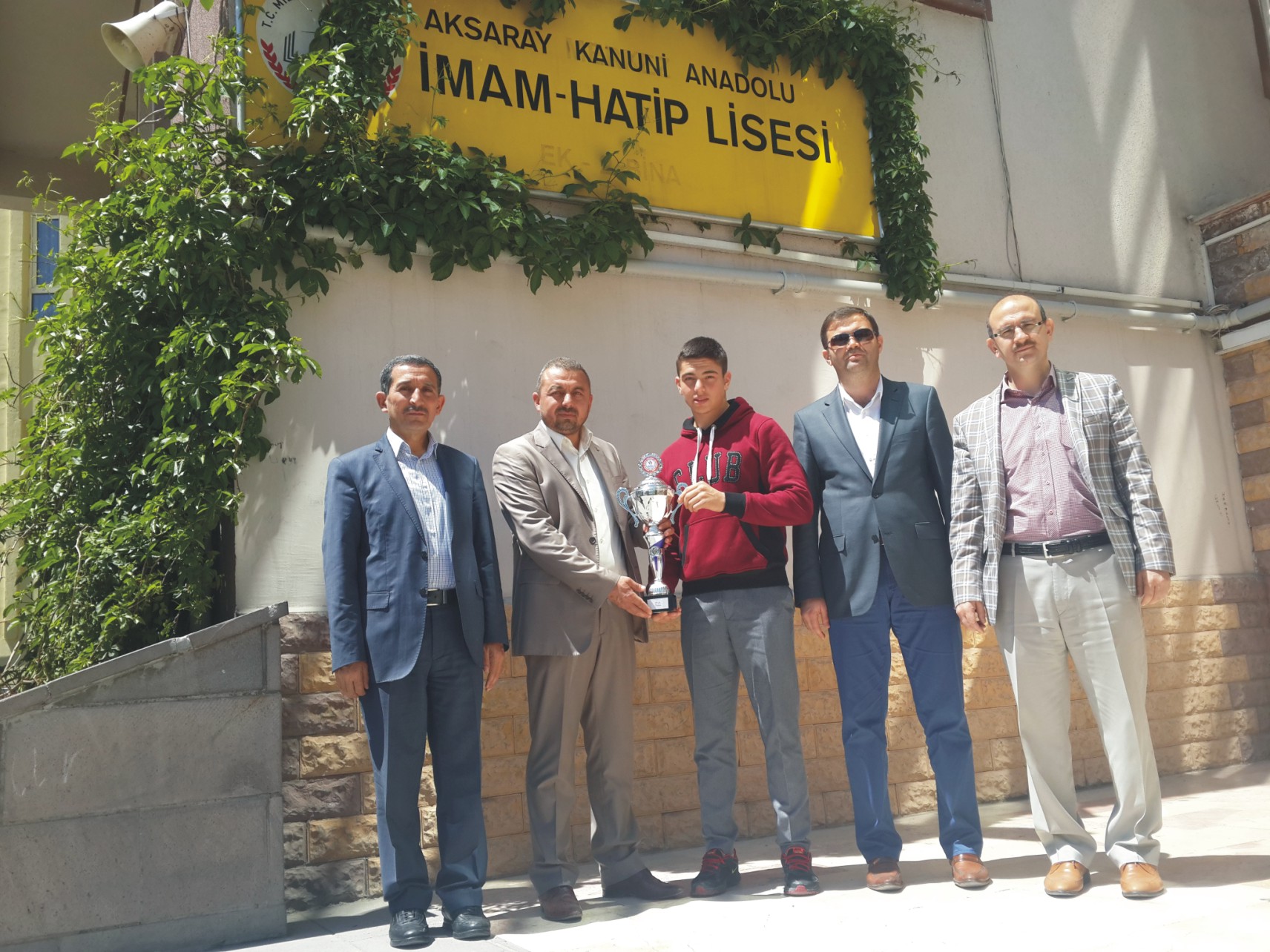 İl Birincisi ve Türkiye üçüncüsü Kanuni Anadolu İmam Hatip Lisesinden