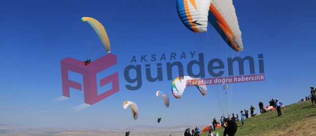 Aksaray&#39;da Yamaç Paraşütü Pilotları Yetişiyor